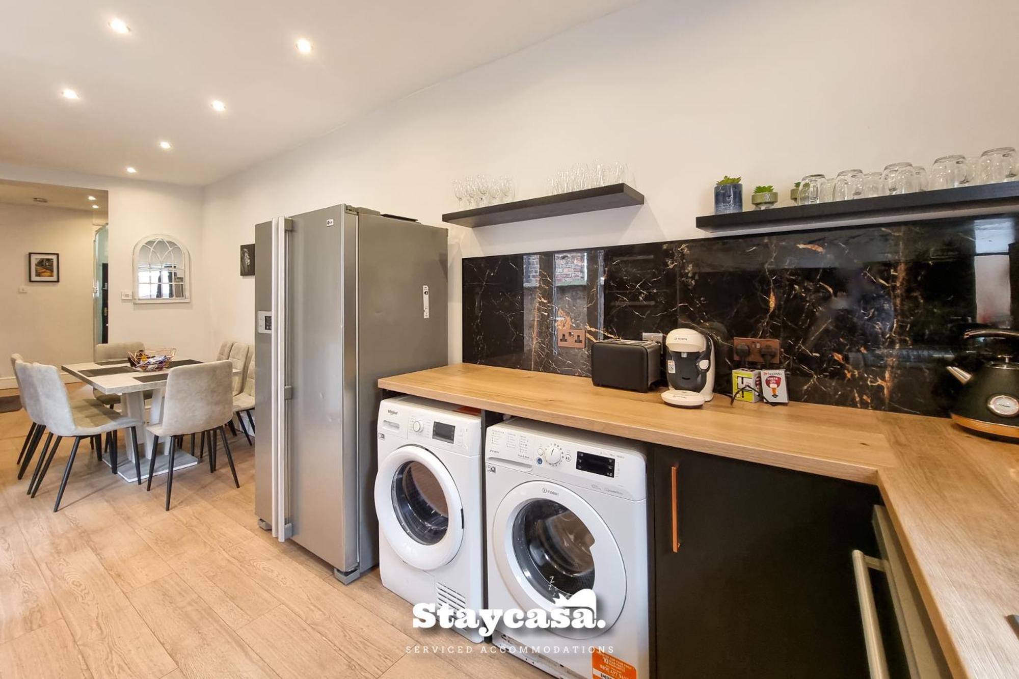 Clarence Co-living - Private Self-cater Holiday home Manchester