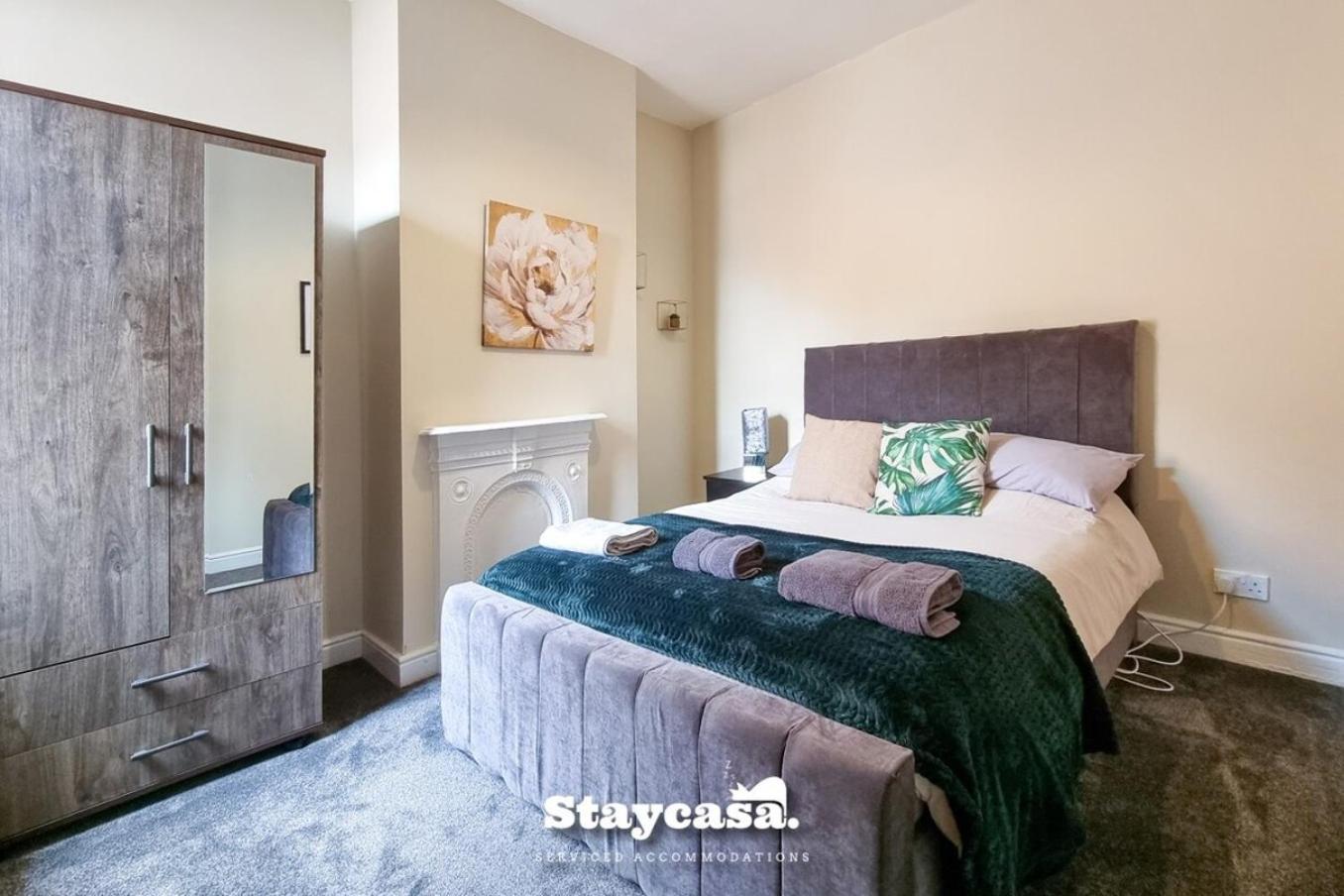 Clarence Co-living - Private Self-cater *